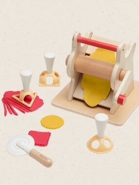 Fun Dough Pasta Maker by Kiwico Ages 3+
NIB